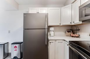 205 Barry Ave S - Photo 42