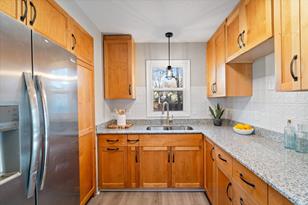805 Spring St S - Photo 10