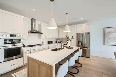 5615 Buffington Lane, Shorewood, MN 55331 - Photo 2