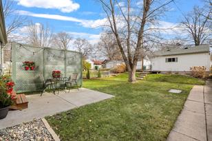 2952 Ewing Ave N - Photo 28