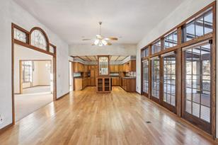 411 Wyndham Cir E - Photo 8