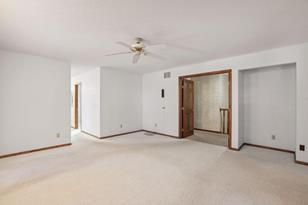 411 Wyndham Cir E - Photo 16