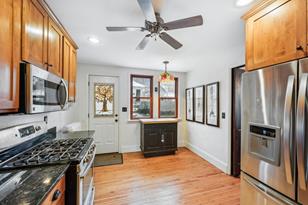 2537 Fillmore St NE - Photo 8