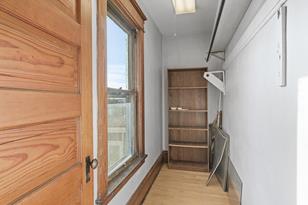 733 3rd St E - Photo 14