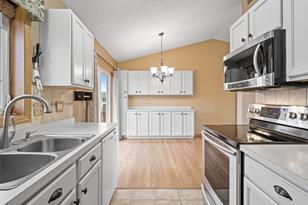 2055 Brittany Ct - Photo 16