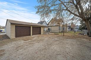 789 Maryland Ave E - Photo 28