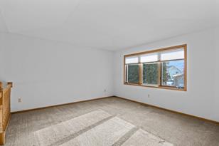 1818 Glenwood Dr NE - Photo 22