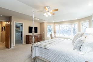 9982 Island Dr - Photo 30