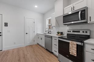 1134 Forest St N - Photo 6