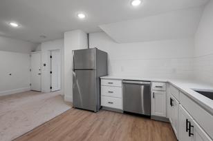 1134 Forest St N - Photo 16