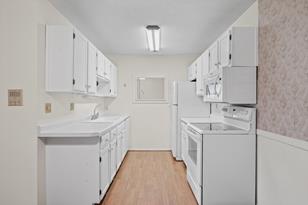401 E Burnsville Pkwy - Photo 4