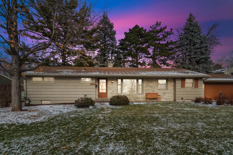 1719 Colvin Ave, Saint Paul, MN 55116 MLS 6469348 Coldwell Banker