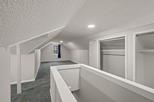 5109 Douglas Dr N - Photo 8