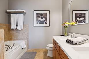 1020 Portland Ave - Photo 18