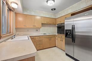 1329 Sumner St - Photo 6