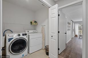 285 Lexington Pkwy S - Photo 36