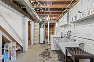 1544 Beech St - Photo 14