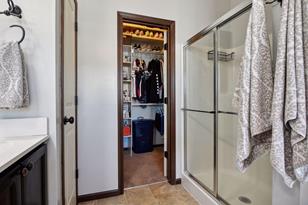 864 Forest Edge Dr - Photo 6