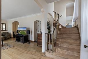 1115 Vincent Ave N - Photo 4