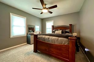 412 Clary Street W - Photo 8