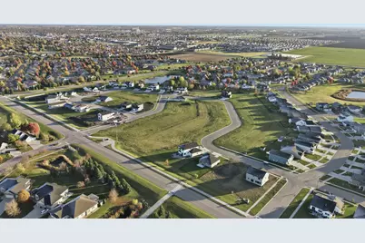 313 48th Avenue S, Moorhead, MN 56560 - Photo 4