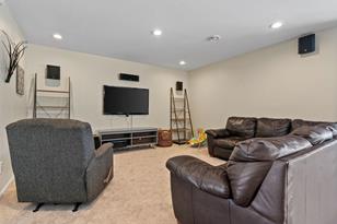 863 Forest Edge Dr - Photo 22