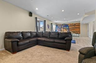 863 Forest Edge Dr - Photo 18
