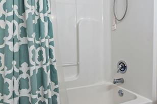863 Forest Edge Dr - Photo 16