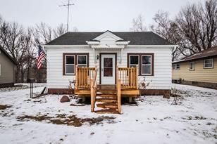 610 2nd St S - Photo 6