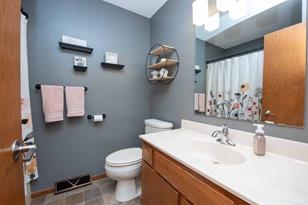 631 Wood Street N - Photo 14