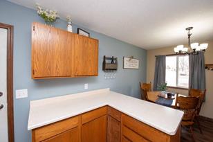 631 Wood Street N - Photo 6