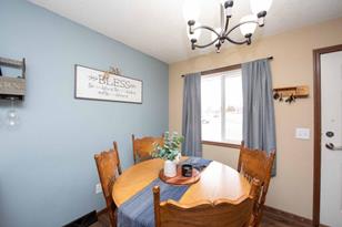 631 Wood Street N - Photo 8