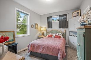 8440 Bloomington Ave - Photo 14