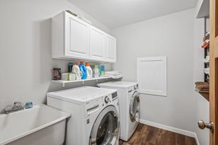 8440 Bloomington Ave - Photo 30