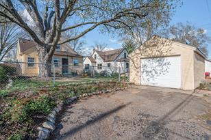 752 Montana Ave E - Photo 40