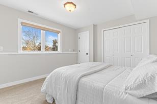 17560 Hyde Park Ave - Photo 22
