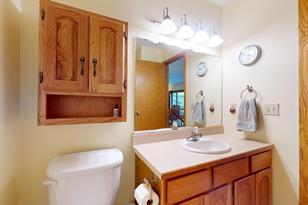 5582 Glenbrook Ct SE - Photo 8