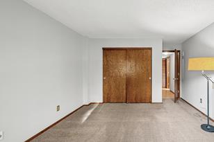 210 W Grant St - Photo 14