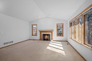 10165 3rd St NE - Photo 4