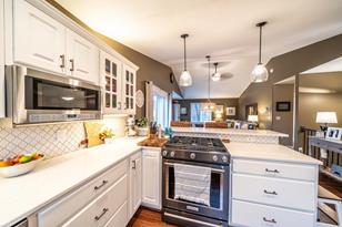 1242 Bayridge Dr - Photo 8