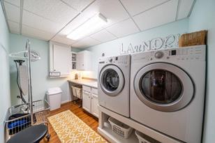 1242 Bayridge Dr - Photo 32