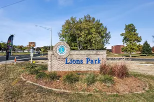 1916 Highview Ter, Shakopee, MN 55379 - Photo 44