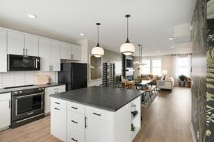 905 Woodlawn Ave - Photo 6