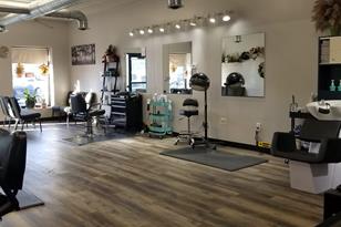 712 University Ave W, Saint Paul, MN 55104 - Photo 1