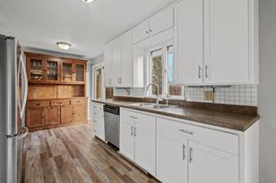 709 Summit Ave W - Photo 4