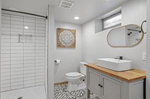 4205 University Ave NE - Photo 22