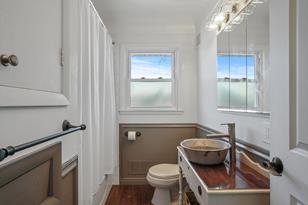 4205 University Ave NE - Photo 10