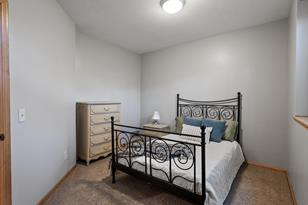 4748 Cumberland St - Photo 36