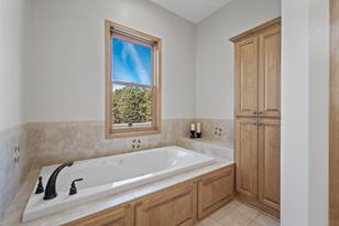 4748 Cumberland St - Photo 24