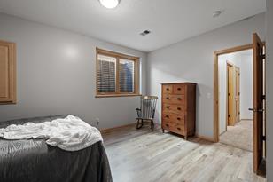 4748 Cumberland St - Photo 40